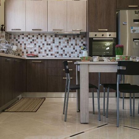 Spacious Home With Parking Chania  Exteriör bild