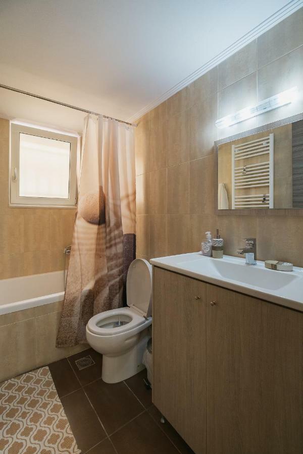 Spacious Home With Parking Chania  Exteriör bild