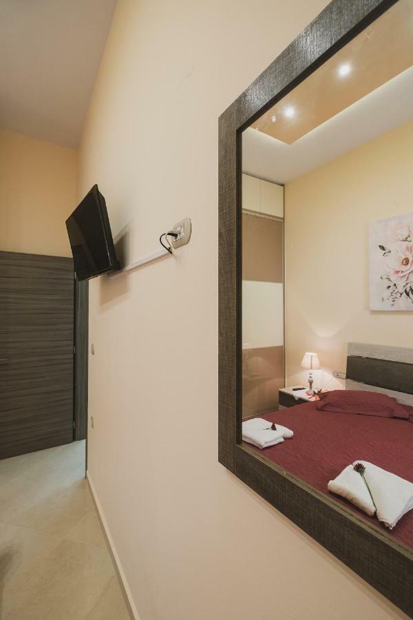 Spacious Home With Parking Chania  Exteriör bild